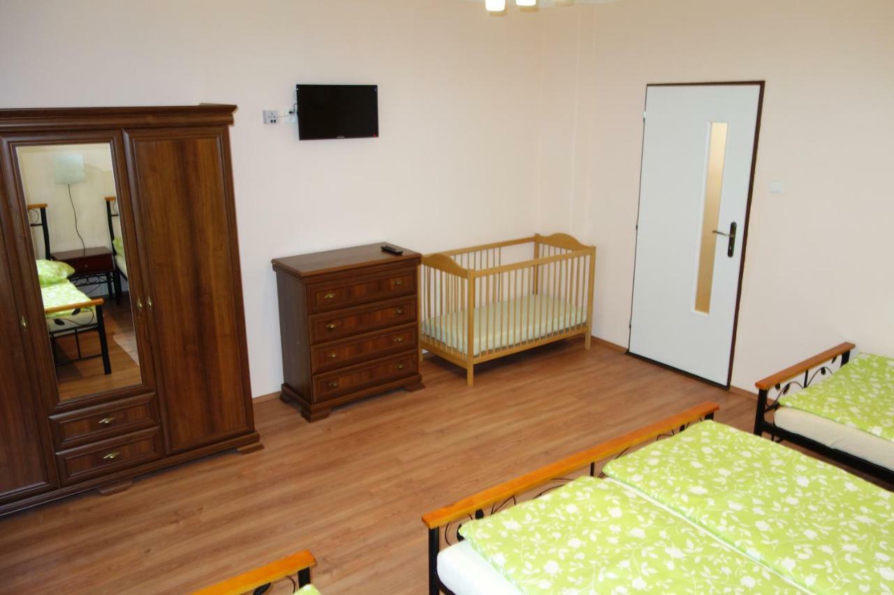 Apartmán La Familia Štúrovo Exteriér fotografie