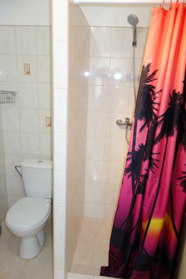 Apartmán La Familia Štúrovo Exteriér fotografie