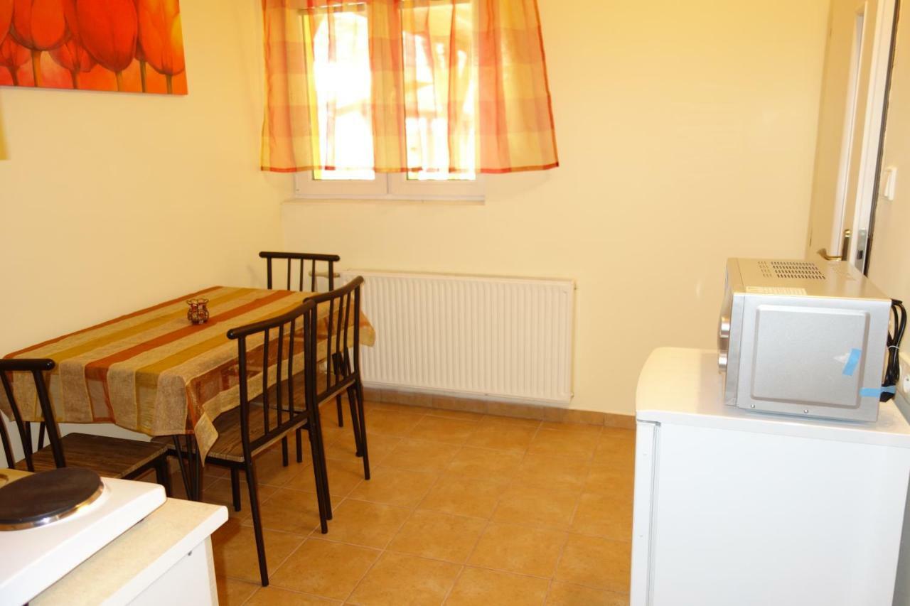 Apartmán La Familia Štúrovo Exteriér fotografie
