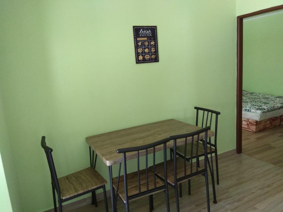 Apartmán La Familia Štúrovo Exteriér fotografie