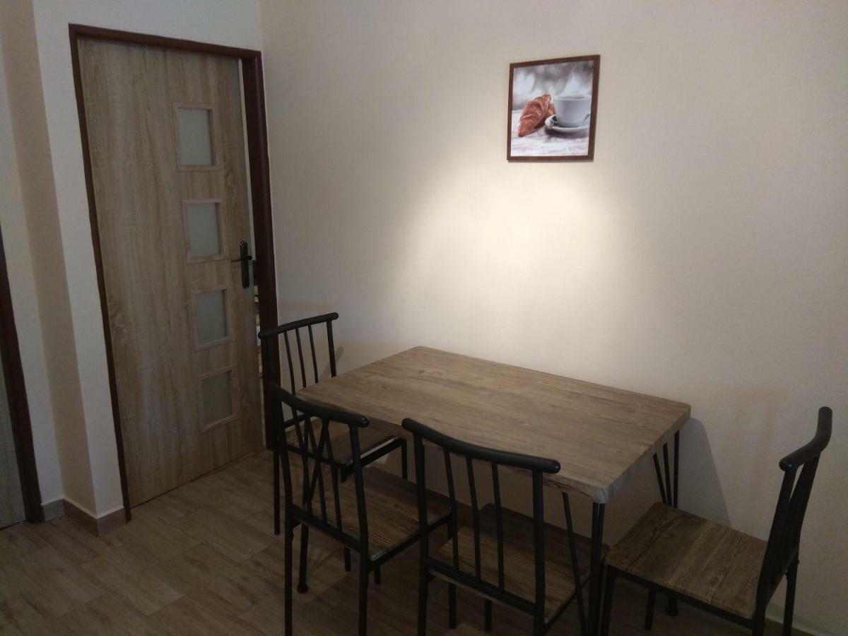 Apartmán La Familia Štúrovo Exteriér fotografie