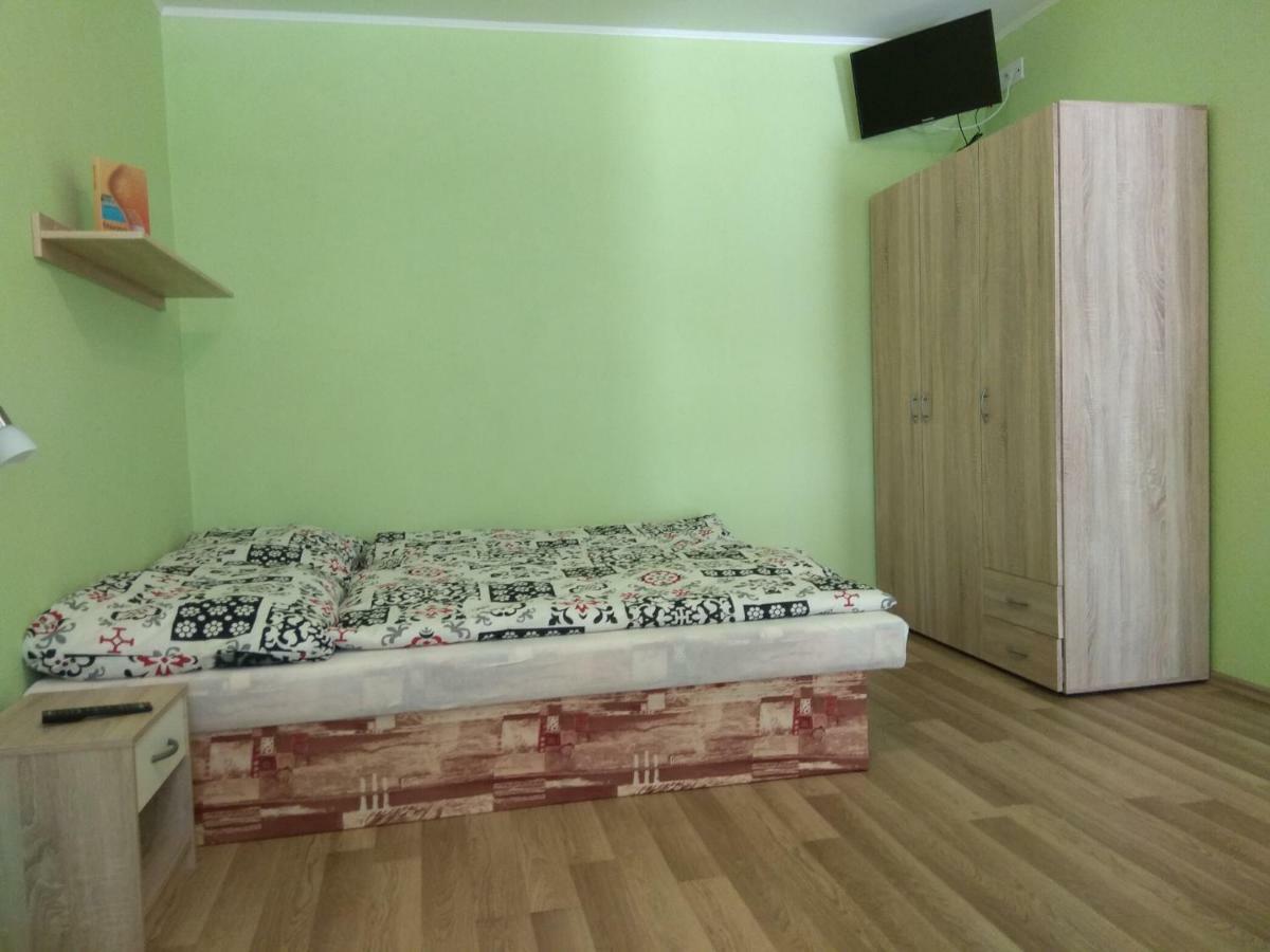 Apartmán La Familia Štúrovo Exteriér fotografie